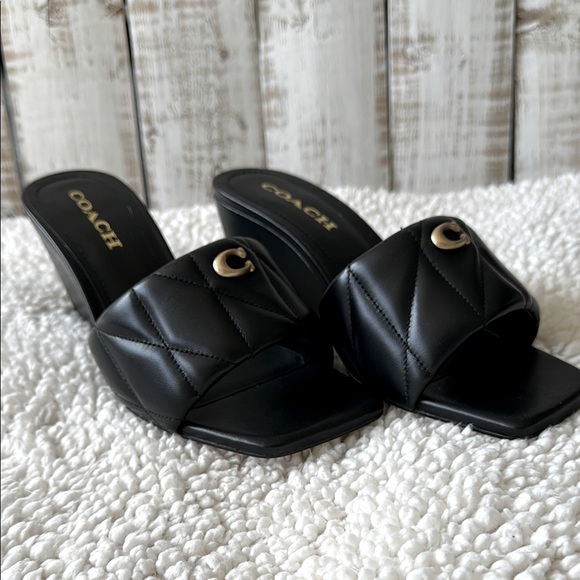 Coach Emma Black Quilted Wedge Size 8 New - Picture 1 of 12
